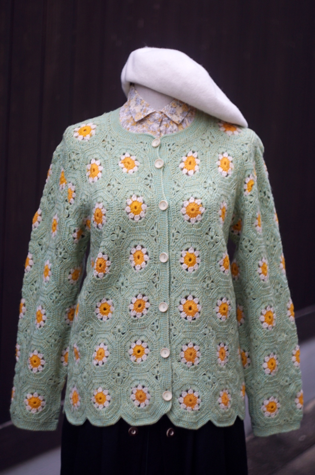画像1: 花柄 グリーン ニット カーディガン クロシェ [20423]