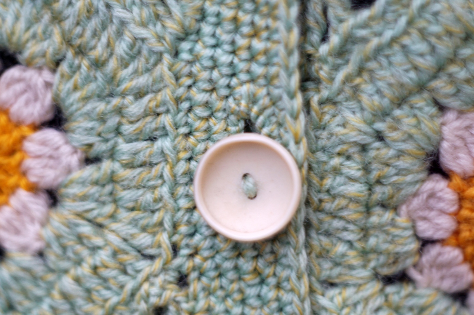 画像2: 花柄 グリーン ニット カーディガン クロシェ [20423]