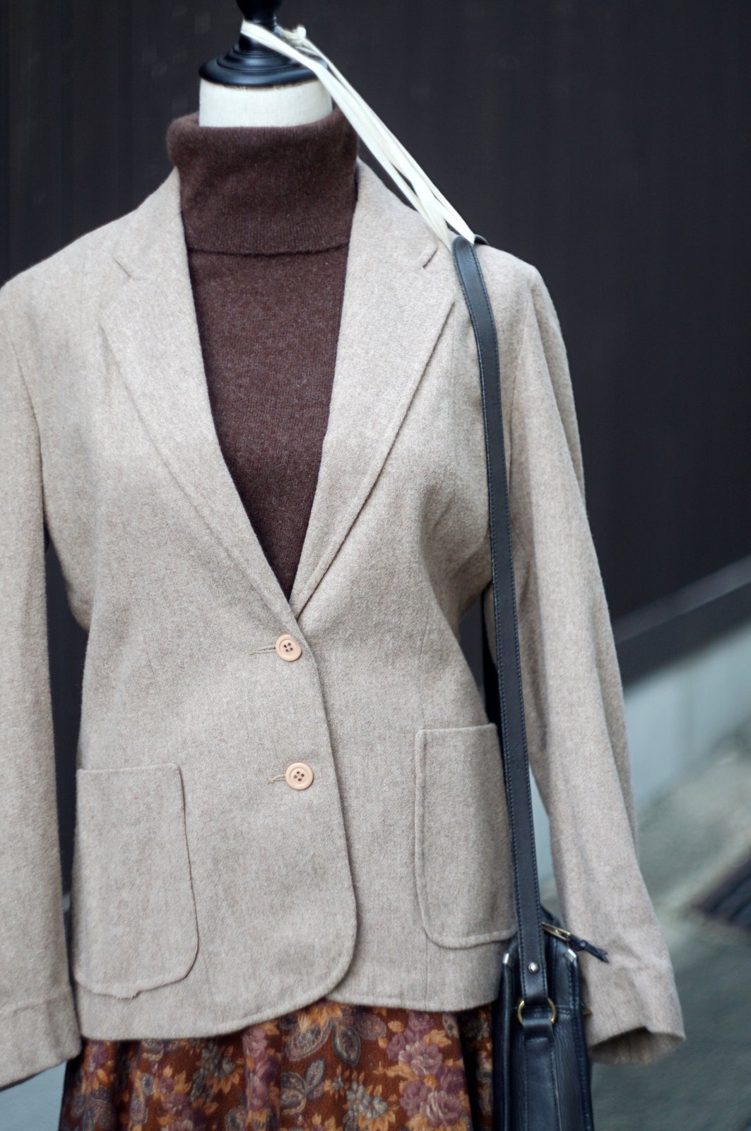 画像2: "Oshan de ea Renta" US製 ベージュ系 無地 ウール混 テーラード ジャケット[20451]