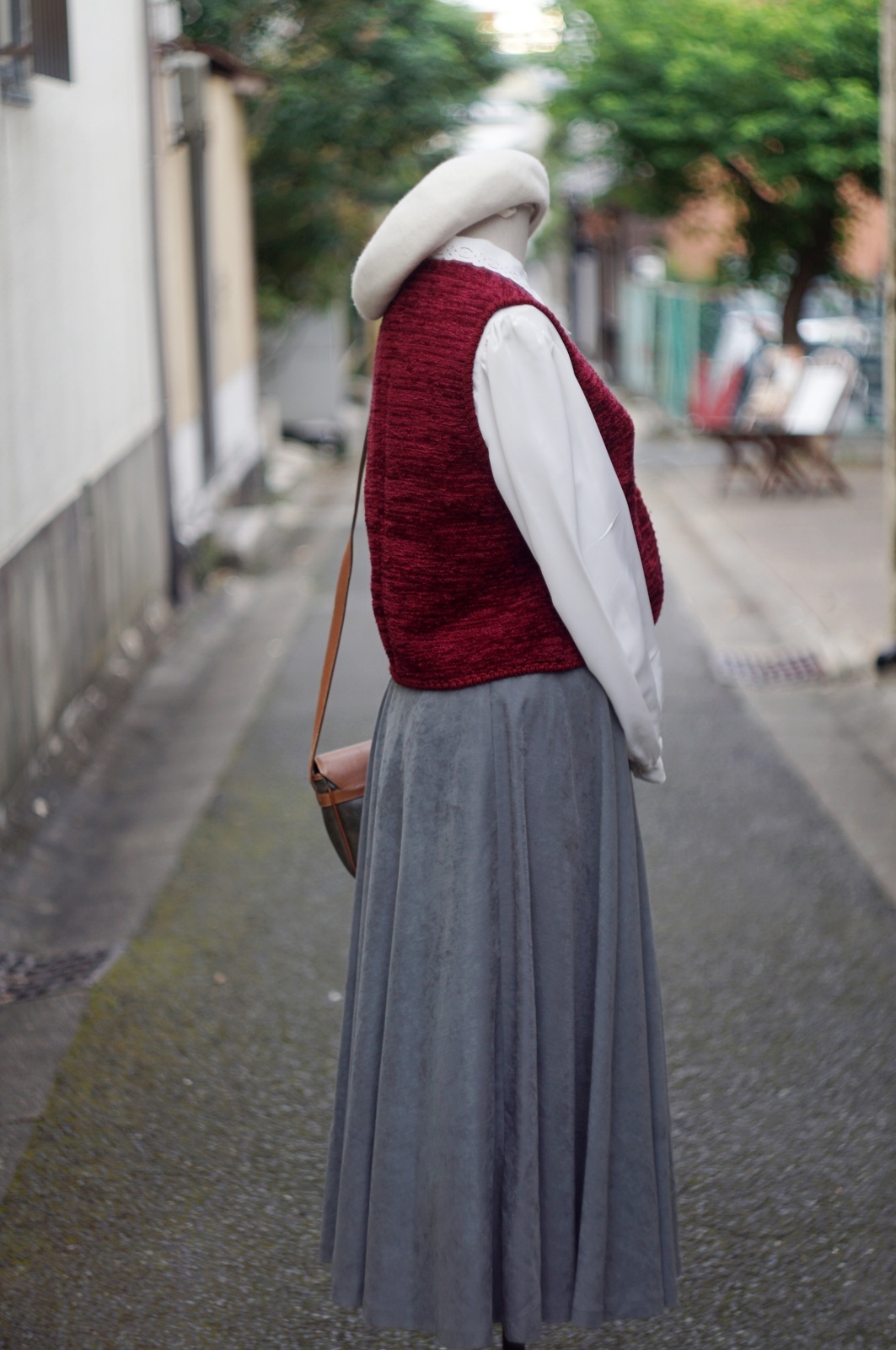 画像10: 無地 ワイン ベスト ノーカラー 前開き [20459]