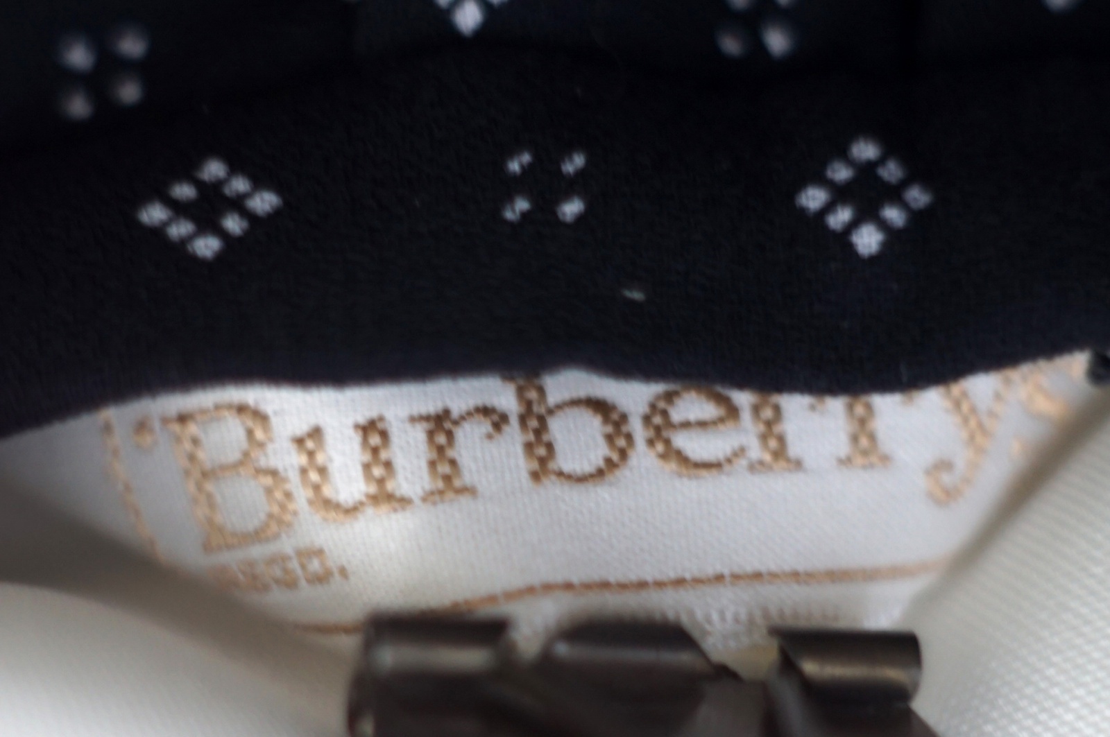 画像7: "Burberrys" 黒系  幾何学模様 スカート プリーツ w65cm[20466]