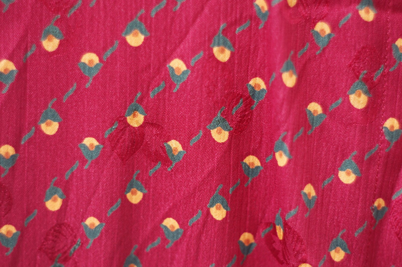 画像7: "BEBE DORE"  赤系 花柄 長袖 レトロワンピース ノーカラー 比翼風[20469]