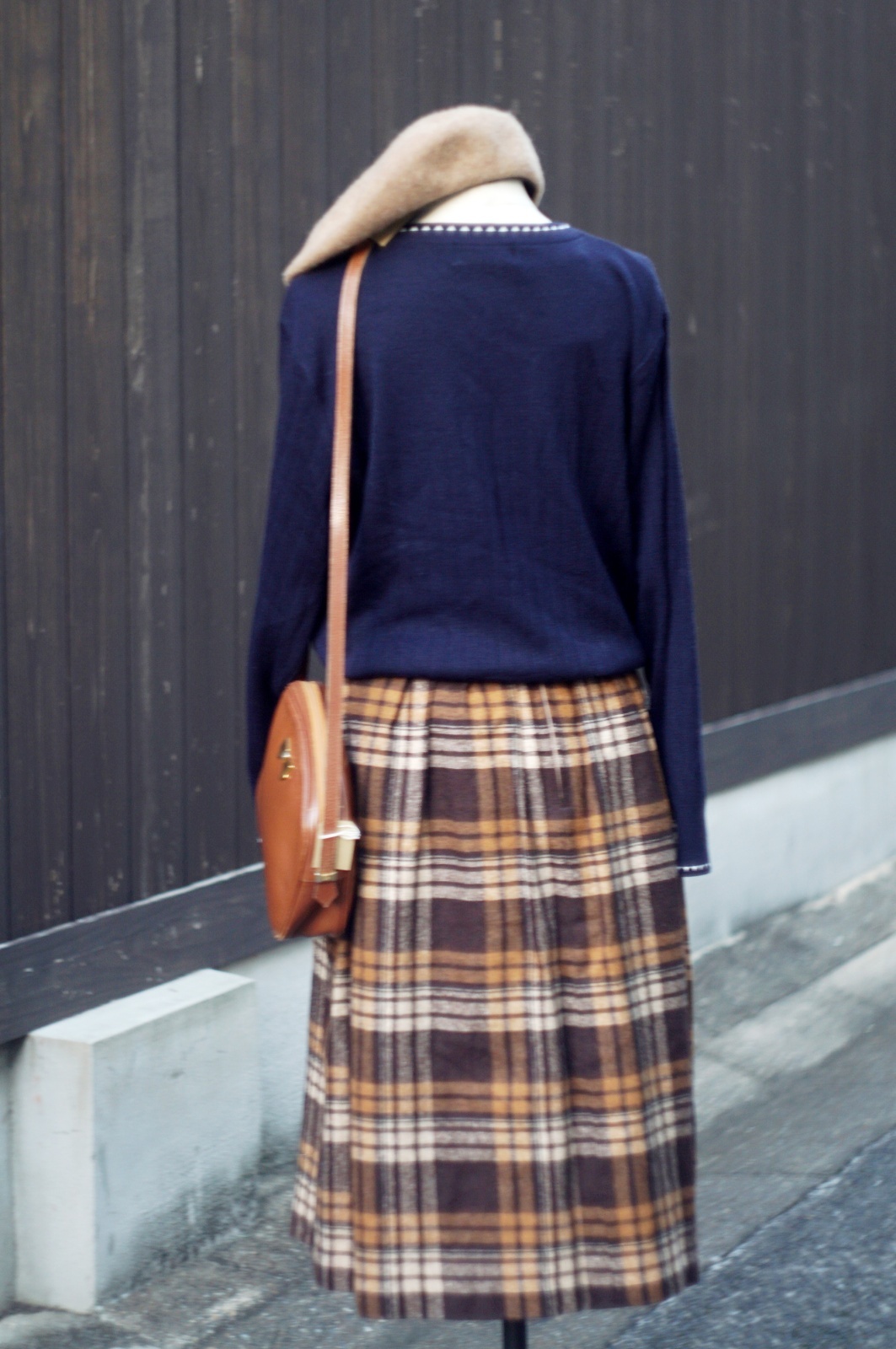 画像6: "yellow club" タータンチェック柄  ブラウン系 スカート フレア w65cm[20494]