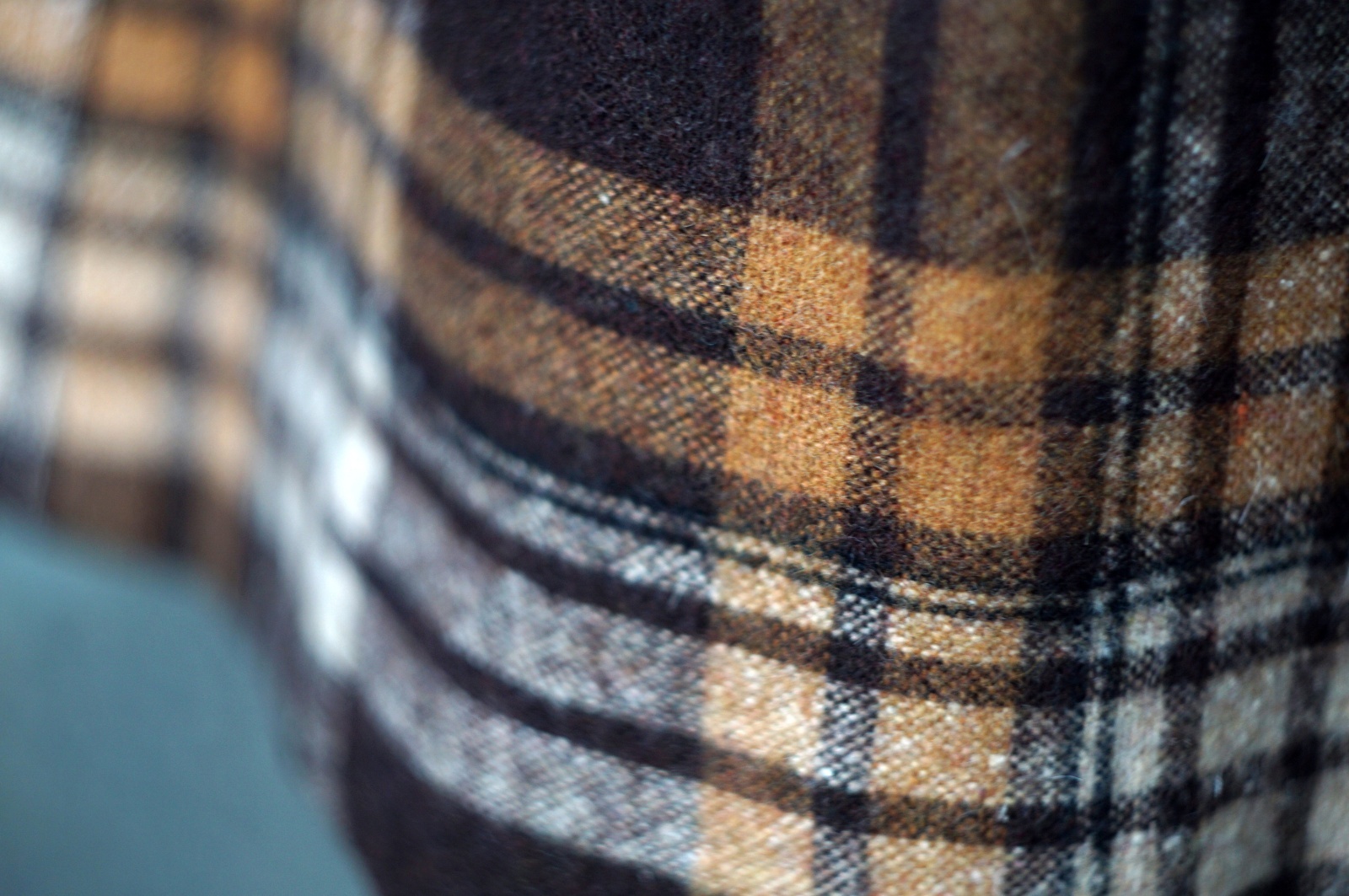 画像3: "yellow club" タータンチェック柄  ブラウン系 スカート フレア w65cm[20494]