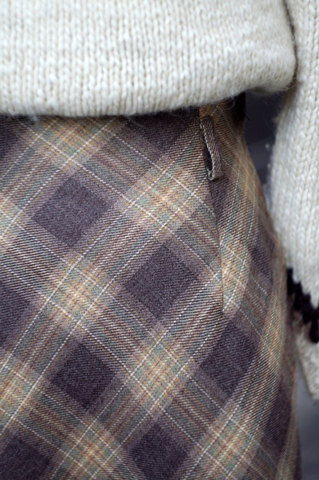 画像2: チェック柄 ウール ブラウン系  スカート セミタイト w63cm[20513]