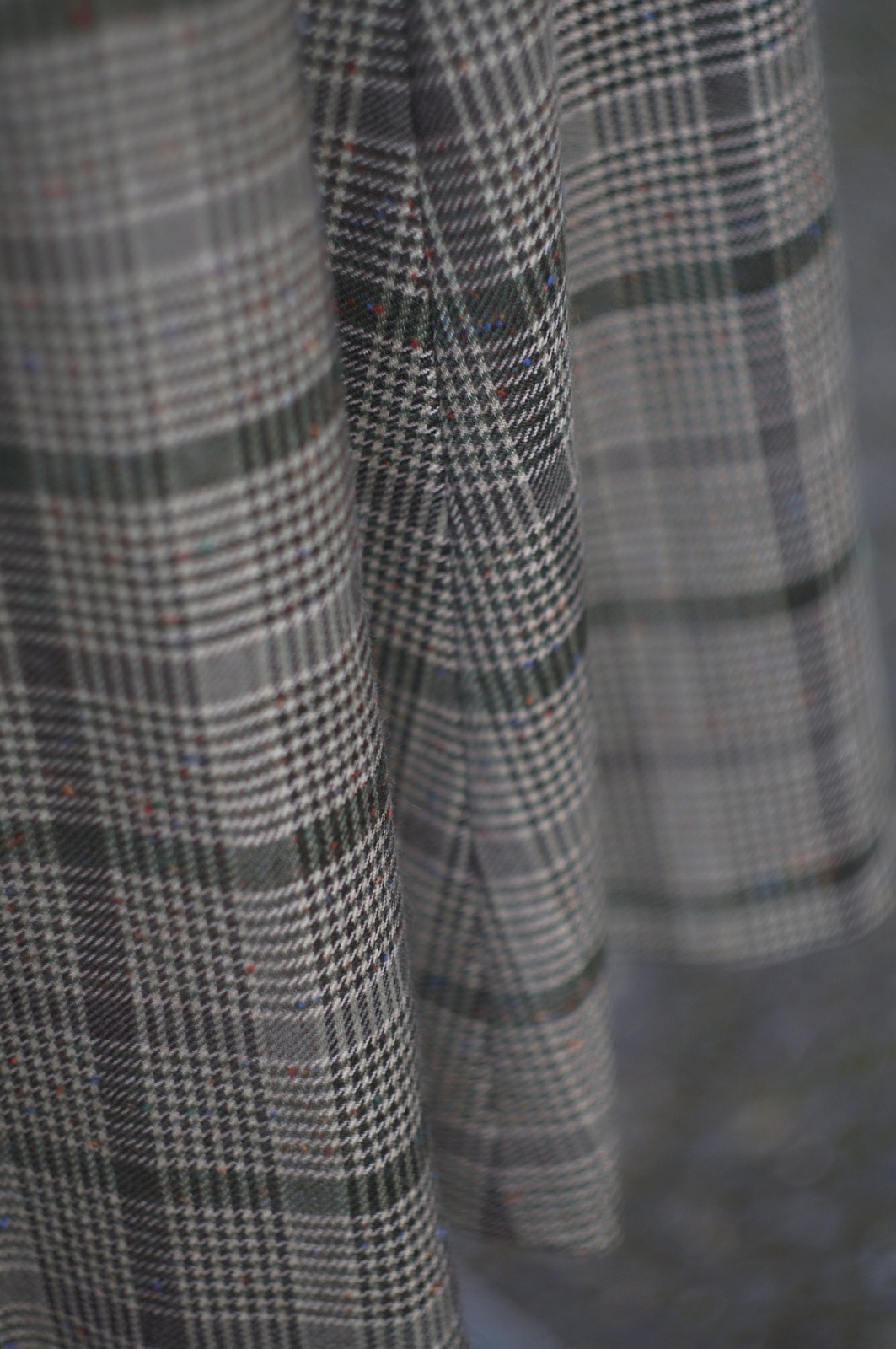 画像4: ”ELMIDAS” グレンチェック柄 ウール カーキ系 スカート フレア w64cm[20507]