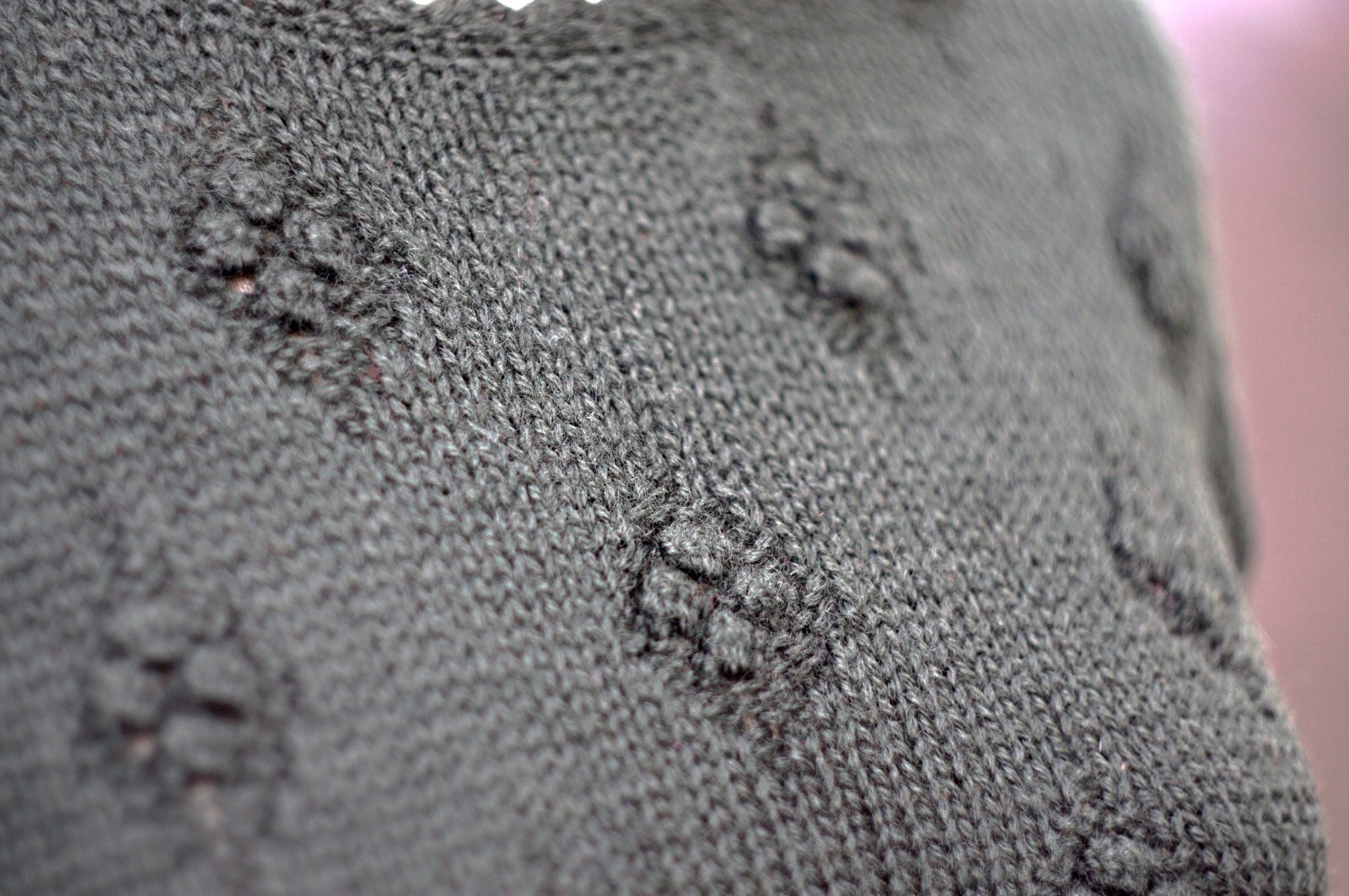 画像5: ”BROOKS BROTHERS”  無地 グリーン ウール  ニット ラウンドネック 刺繍 クローバー [20504]