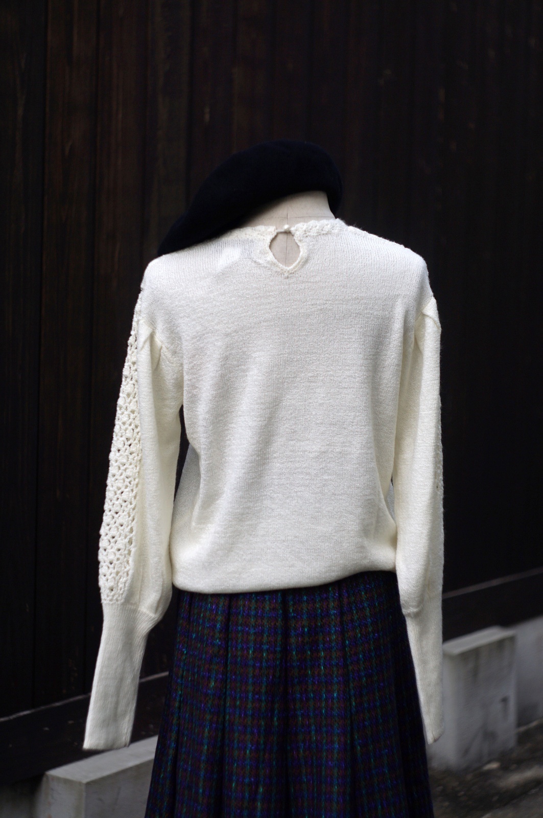 画像7: ”BROWNSTONE STUDIO” 無地 白系 ニット セーター ラウンドネック [20510]