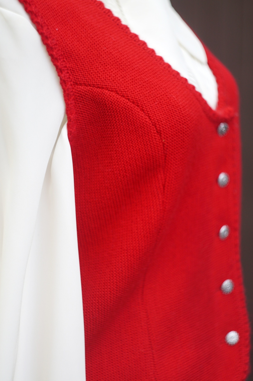 画像6: EU 無地 ピュアウール 赤 チロル ニット ベスト ラウンドネック 前開き ニット[20431]
