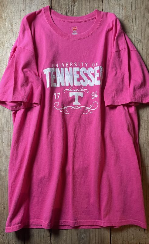 画像1: “UNIVERSITY OF TENNESSEE”  ピンク×白 半袖 プリント Tシャツ [17290]